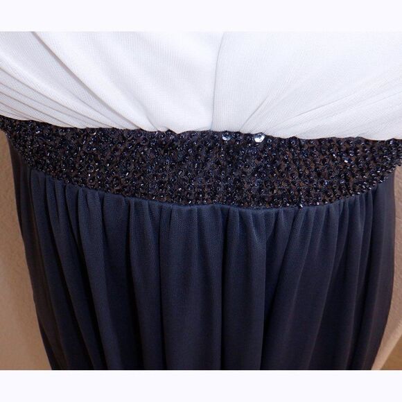 City T. gray/wh. sequined cocktail dress - Picture 3 of 4